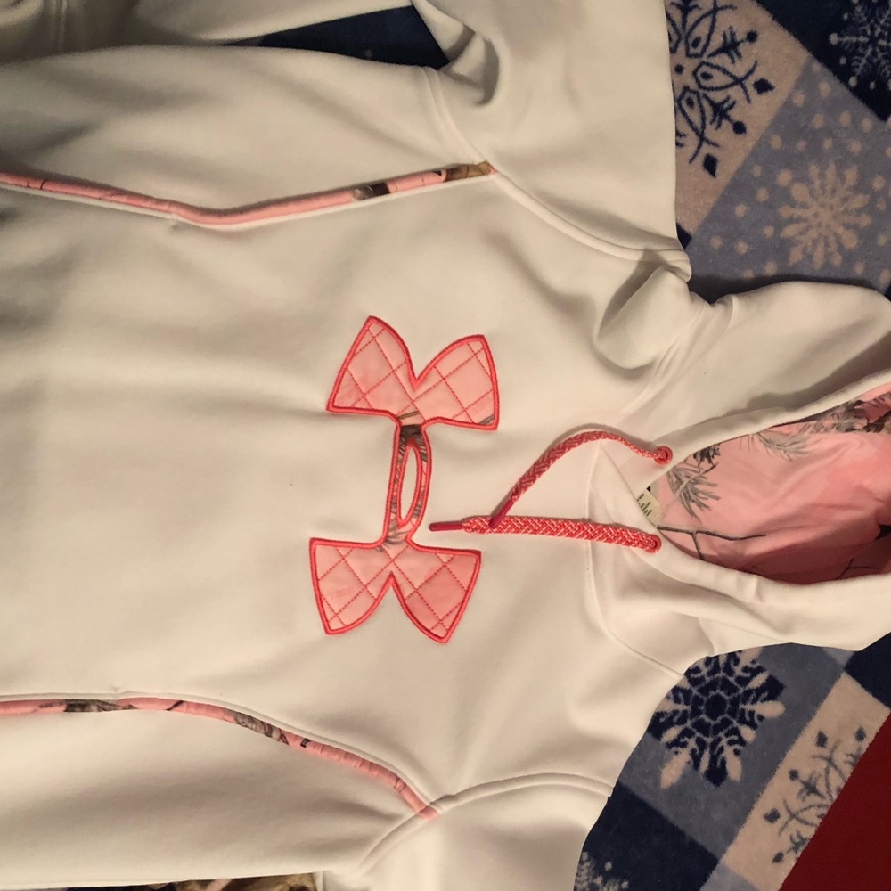 Under Armour Sweatshirt